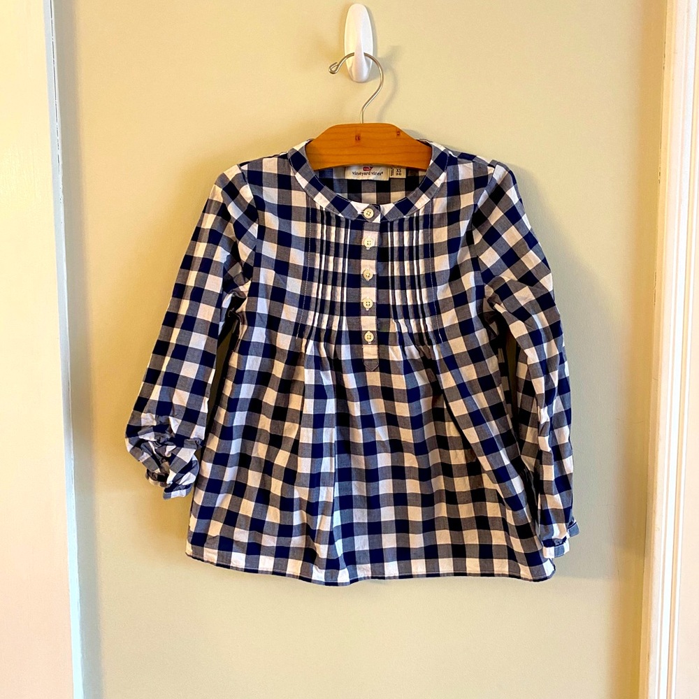 Vineyard Vines navy and white checkered top